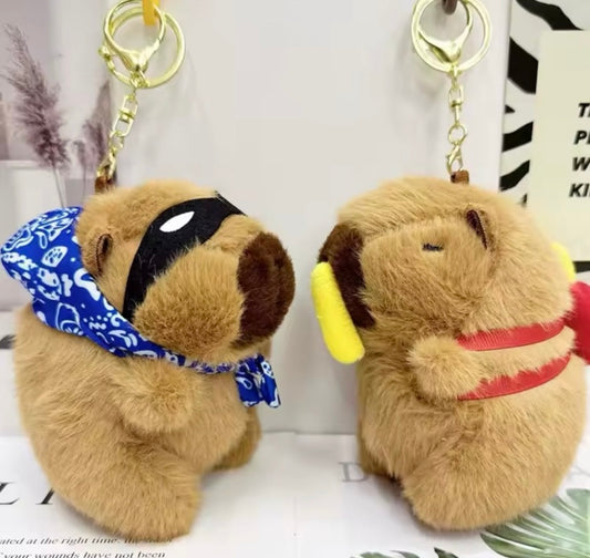 Llavero peluche Capibara con gorro paliacate  mod.   Cap333