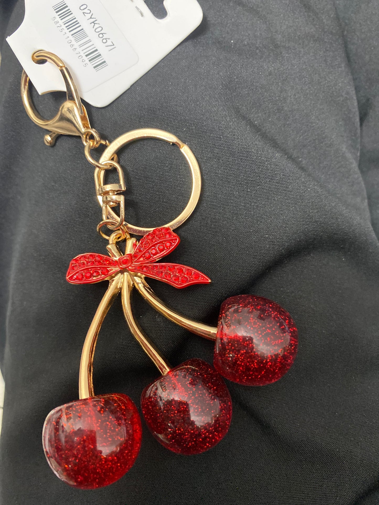 Llavero de cerezas triple YK6671