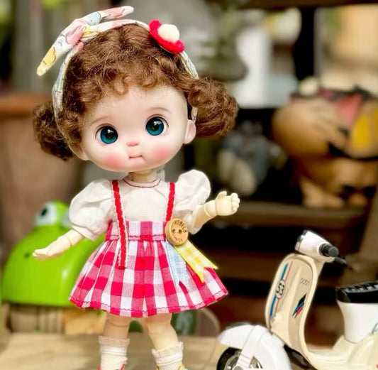 Llavero de muñeca alegria vestido de cuadros (J3)  M01323