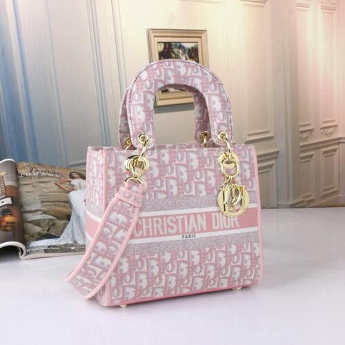 Bolso Crossbody  C/ Di/or para dama mod. La/dy d/ Li/te 31189 foto de referencia