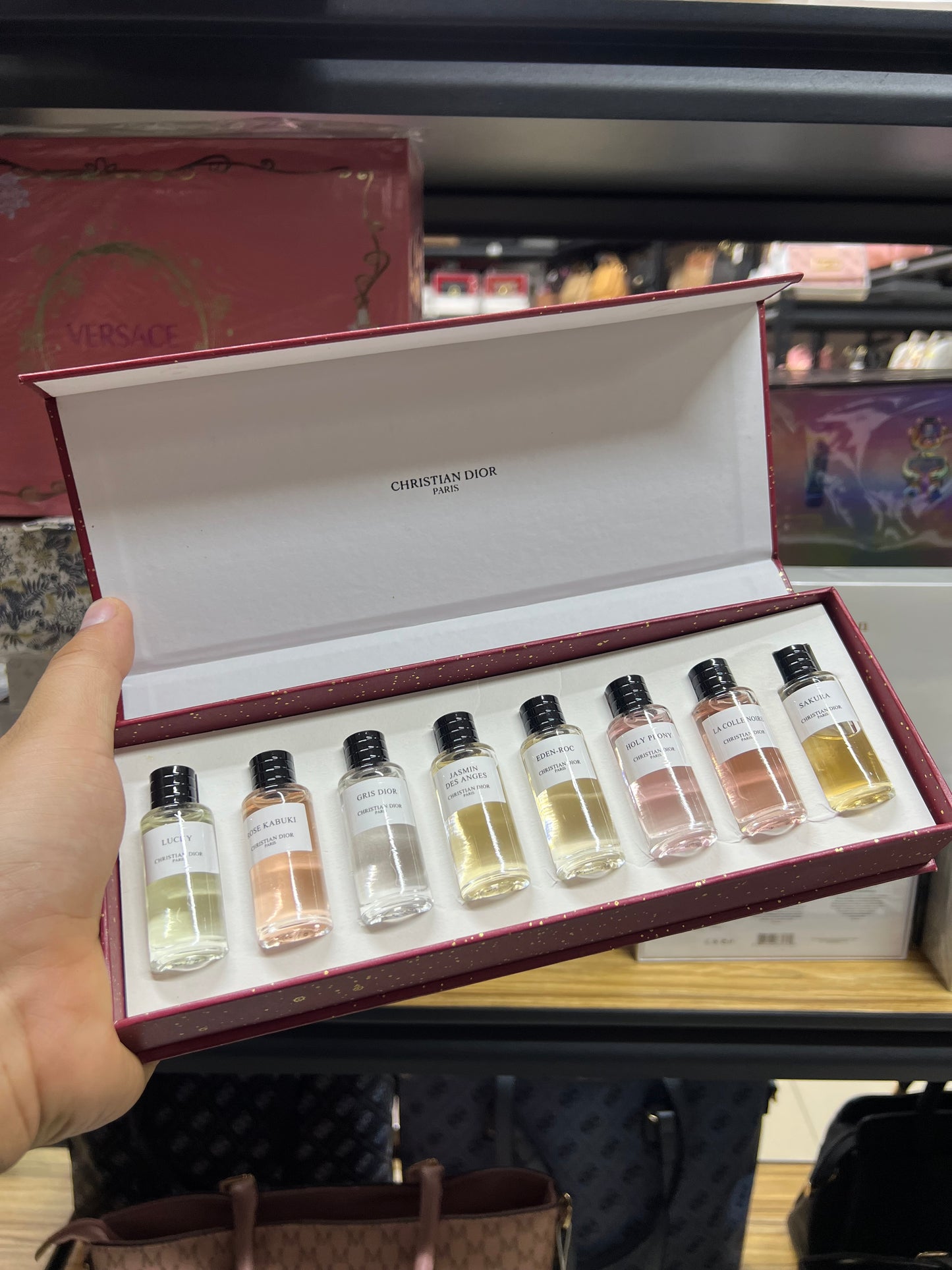 Set Christian Dior: 8 mini perfumes de 10 ml + Shopping bag