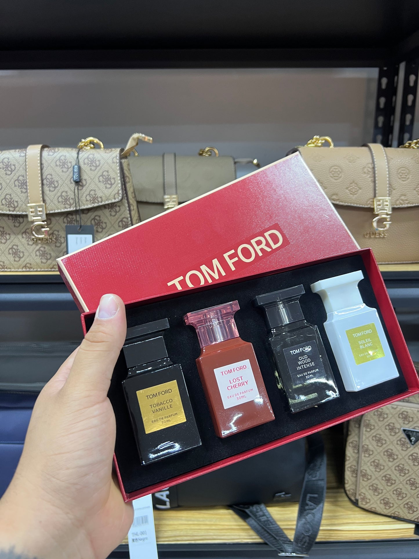Set Tom Ford 4 x 30 ml | Tobacco Vanille – Lost Cherry – Oud Wood – Soleil Blanc