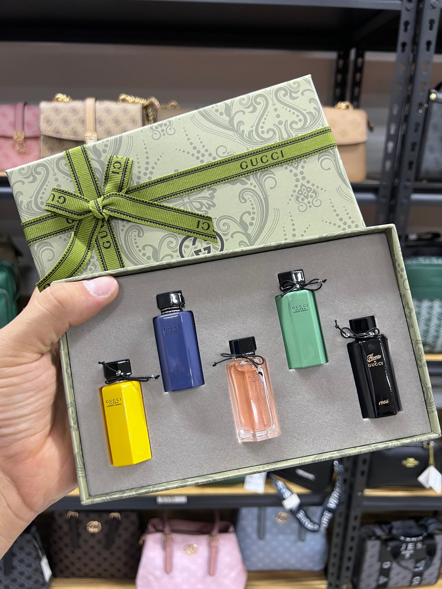 Set Gucci Flora 5x30 ml 🌸 + Shopping Bag 🎁