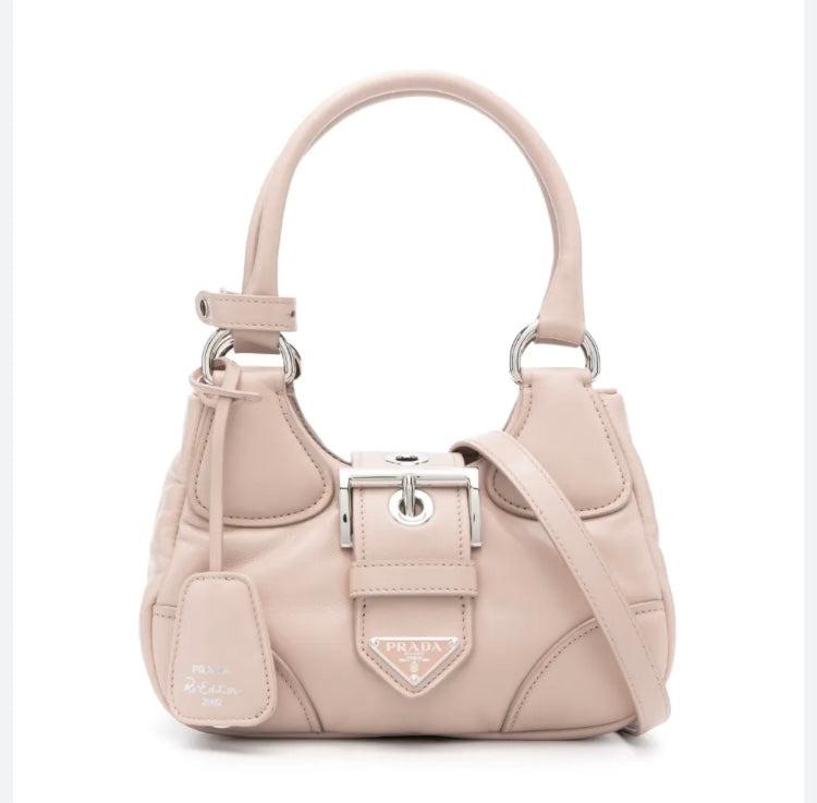 Crossbody para dama Pra/da A6132 foto de referencia