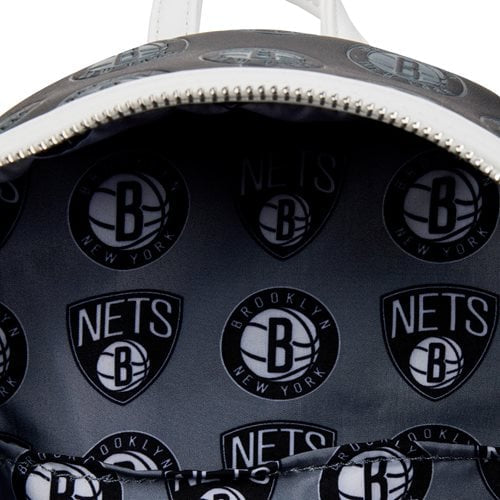 NBA Loungefly Brooklyn Nets Mini Mochila