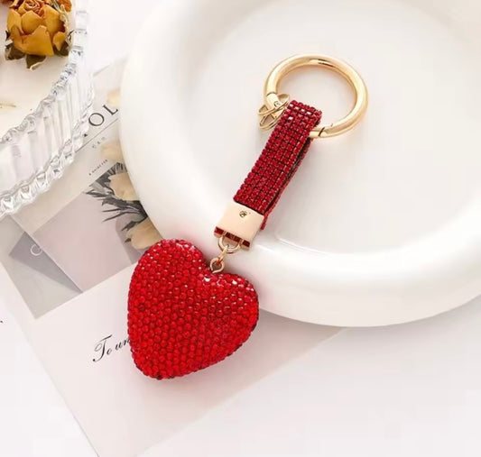 Llavero de pedrería de corazón Yk06
