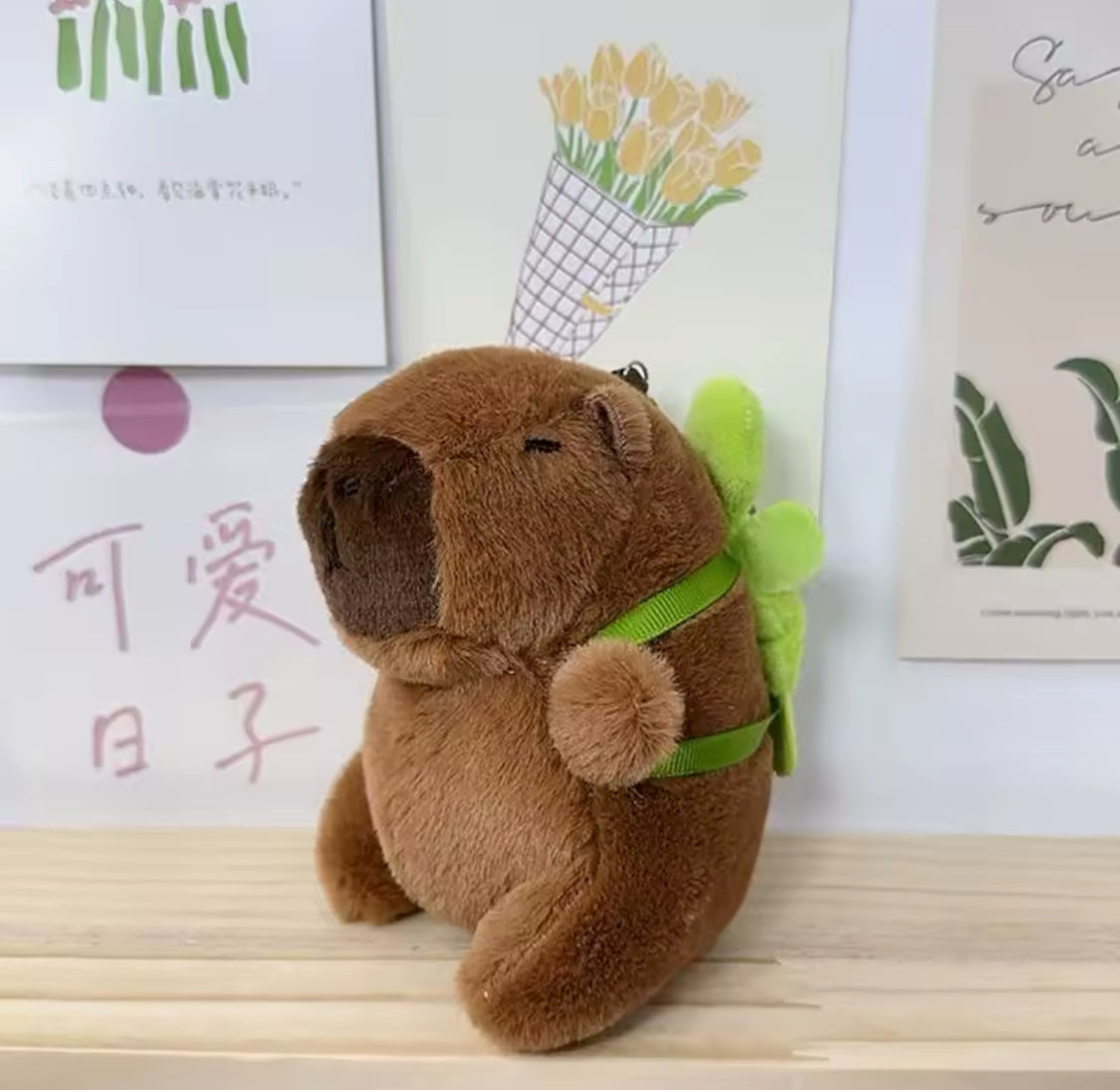 Llavero Capibara de Peluche con Gorro Quita-Pon&Mochila cm  (J2) 0044