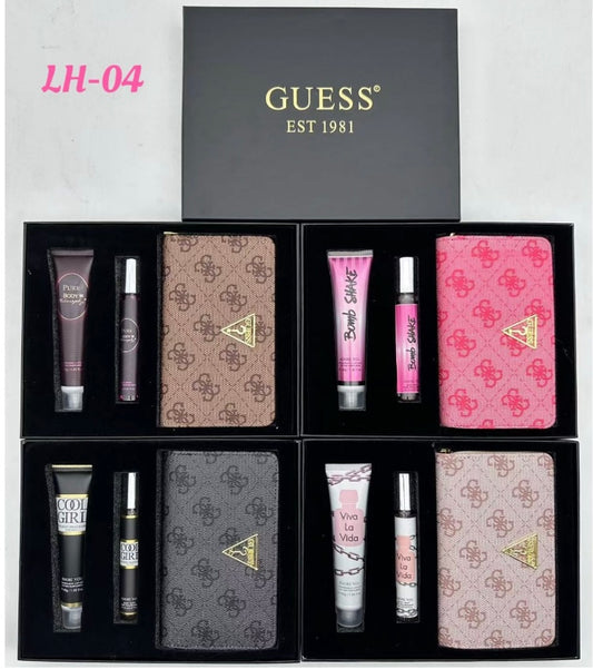 Set Gue-ss triple de cartera con fragancia LH-04