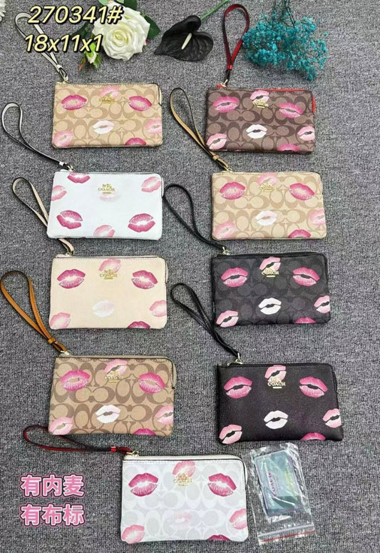 Muñequera (Besos 💋 ) COAC:H 270341 con cubre polvo de la marca y certificado