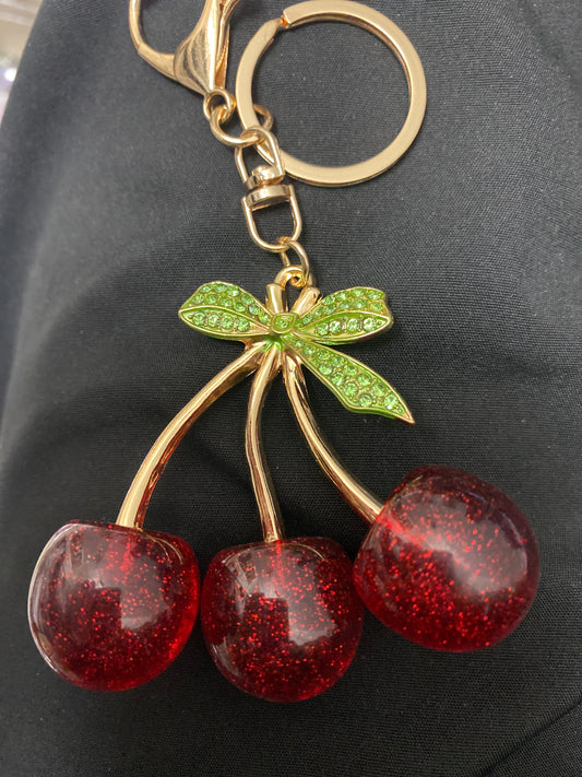 Llavero de  cerezas triple YK6671