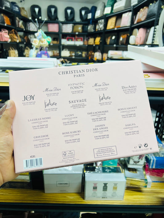 Set Christian Dior – 16 mini perfumes (10 ml c/u) + Shopping Bag
