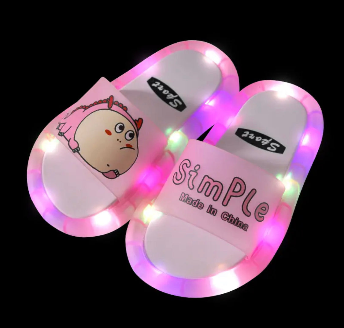 Sandalia  Kawaii con luz LED en 4 diseños únicos unisex kids